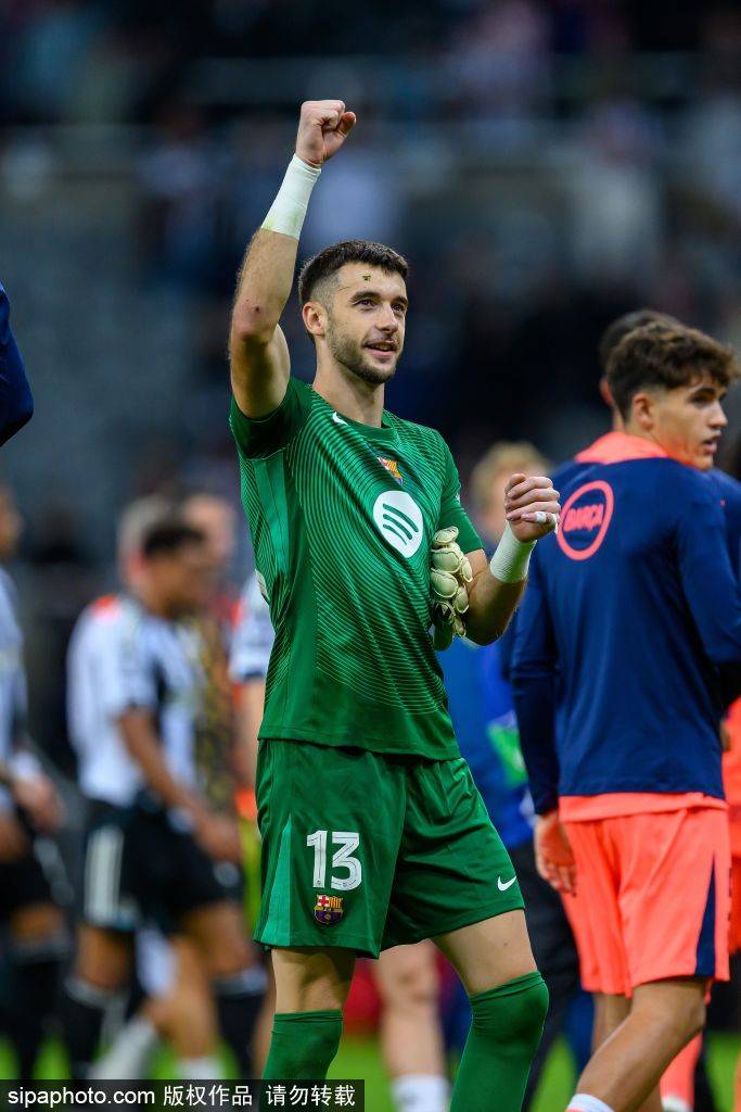 拉什福德的逆袭：从低谷到巴萨新星的重生之路